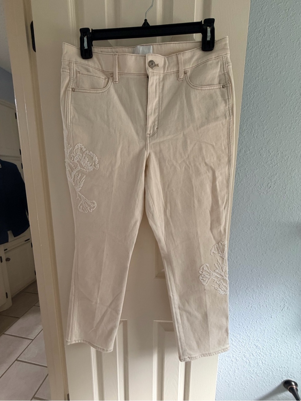 White House Black Market High Rise Straight Cream Jeans Beaded Floral 14